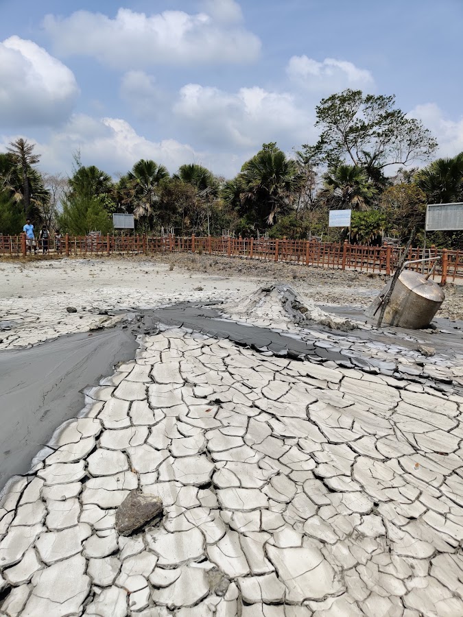 Mud Volcano - Photo 2