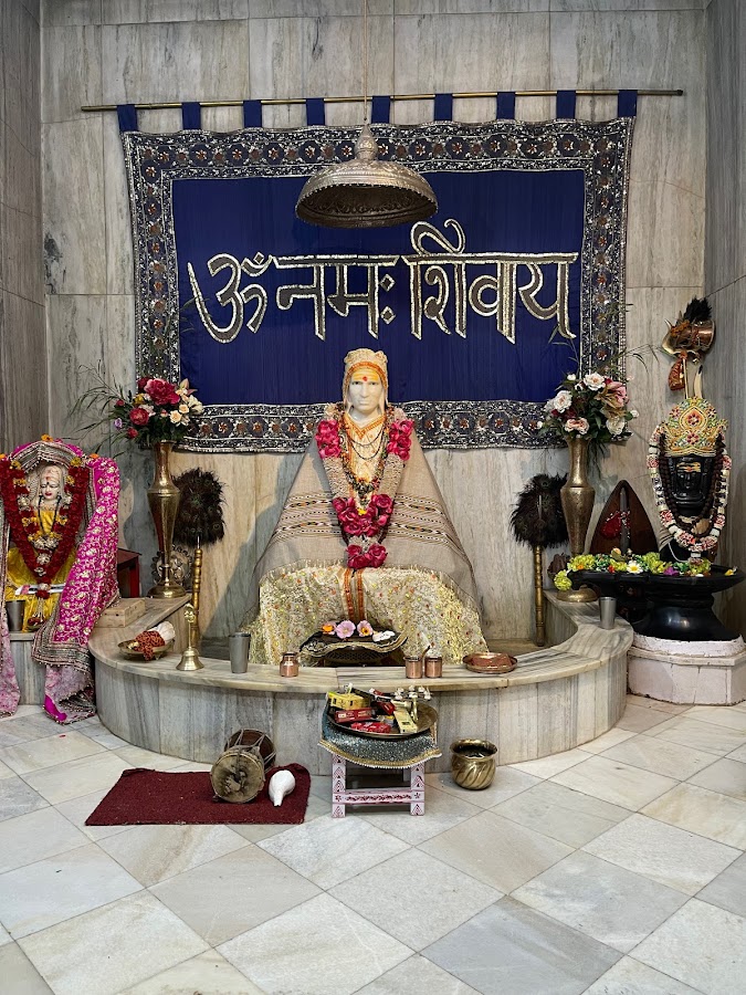 Haidakhan Temple - Photo 10