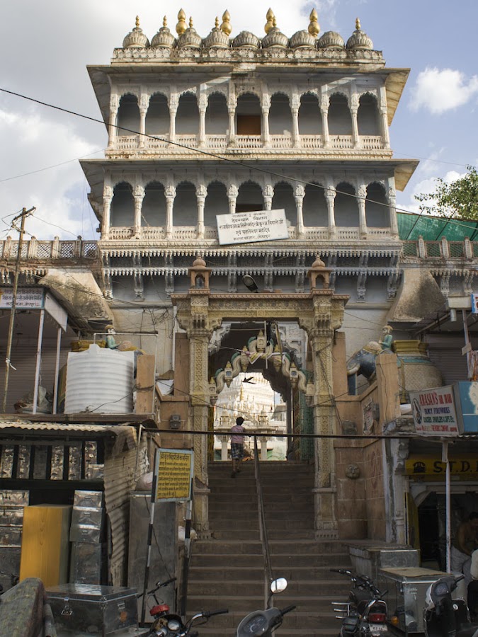 Achal Nath Shivalaya Temple - Photo 2