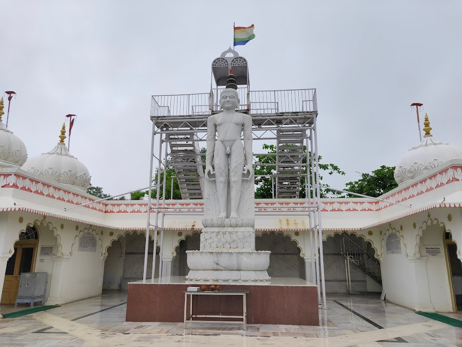 Gommat Giri - Photo 4