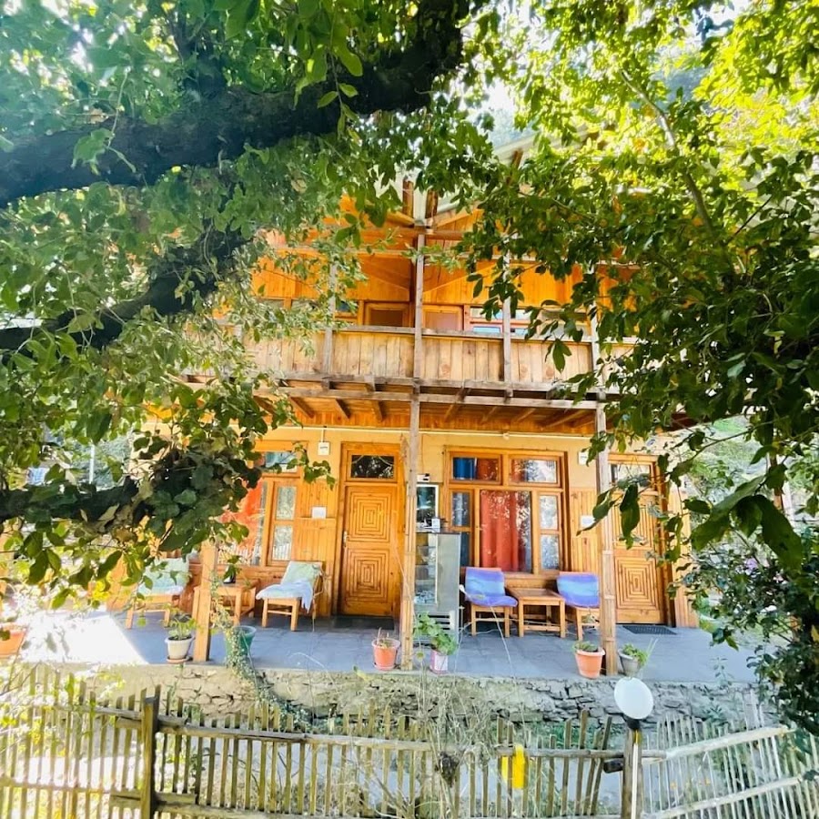 Jibhi - Photo 4