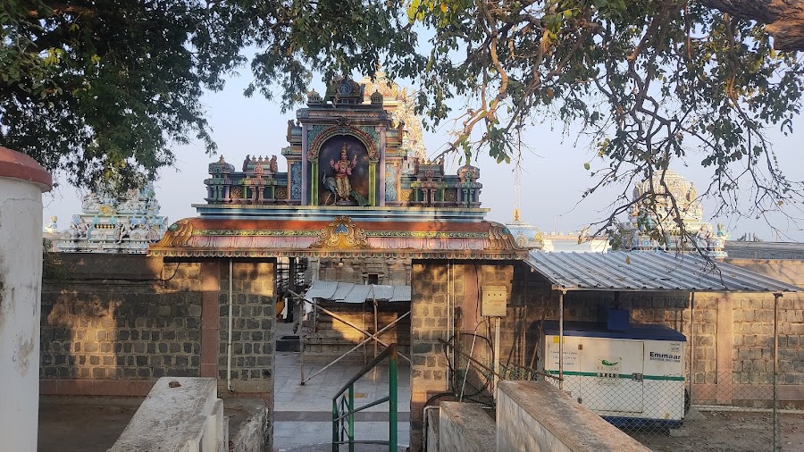 Chennimalai Murugan Temple - Photo 4