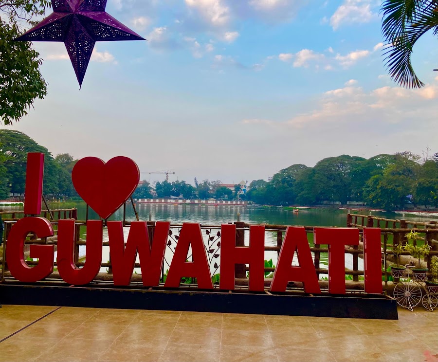 Dighalipukhuri Park - Photo 3
