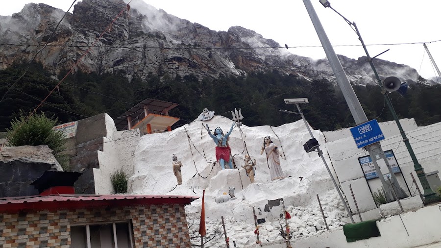 Gangotri Temple - Photo 7