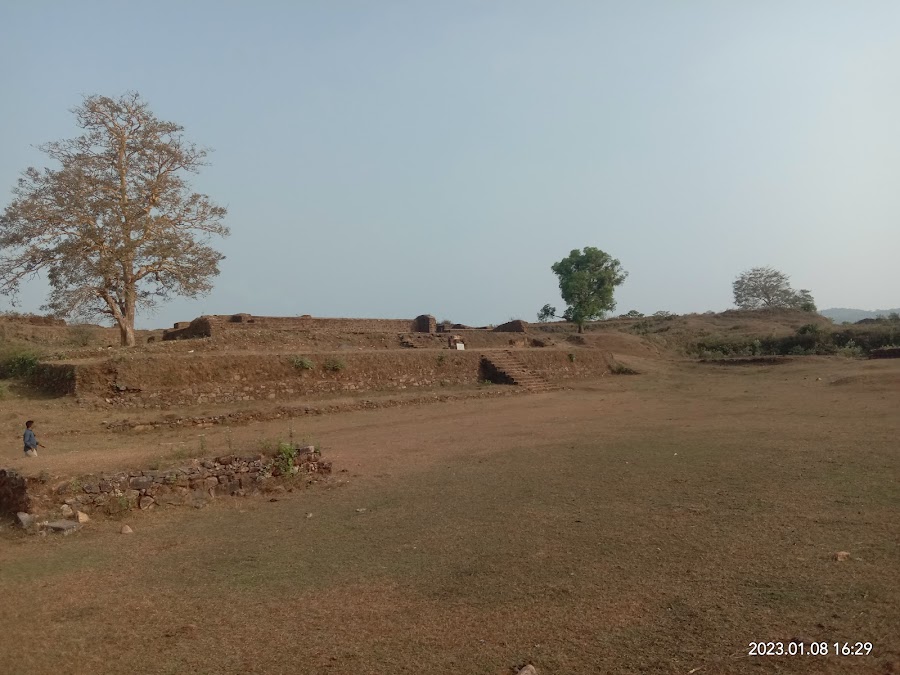 Nagaras Fort - Photo 4