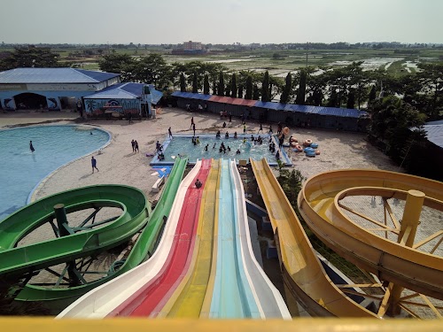 Funtasia Water Park - Photo 4