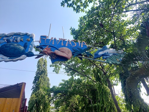 Funtasia Water Park