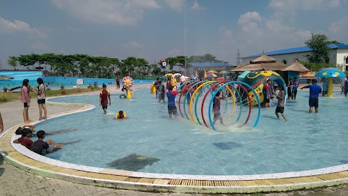 Funtasia Water Park - Photo 3