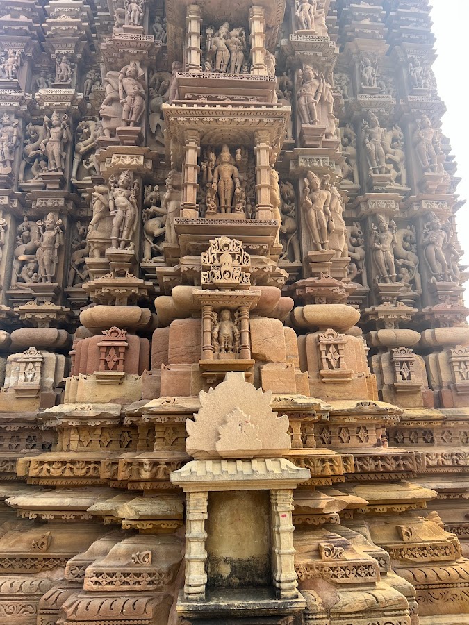 Kandariya Mahadeva Temple - Photo 3