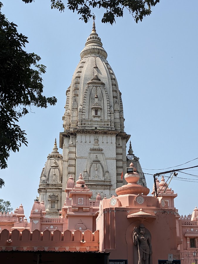New Vishwanath Temple (BHU) - Photo 2