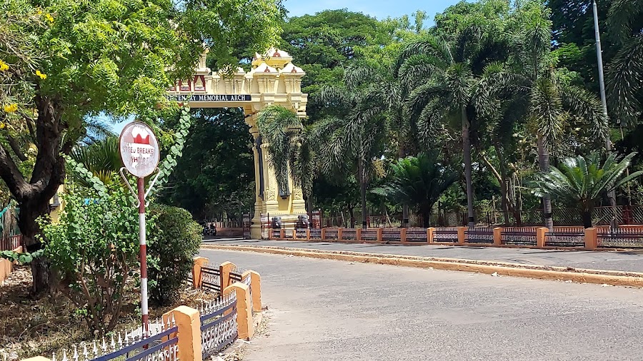 Annamalai University - Photo 3