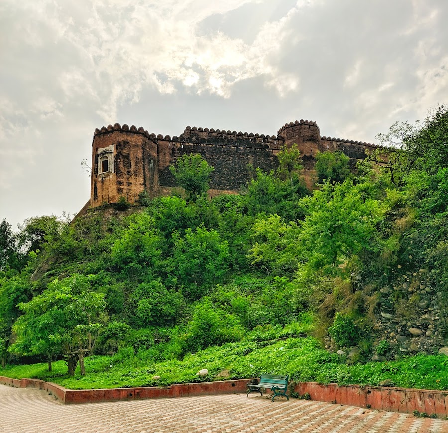 Akhnoor Fort - Photo 4