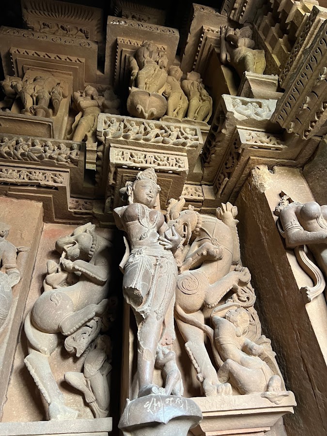 Vishvanatha Temple - Photo 2