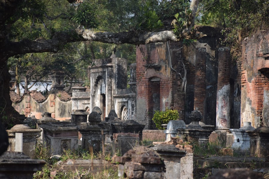 Jafarganj Cemetery - Photo 6