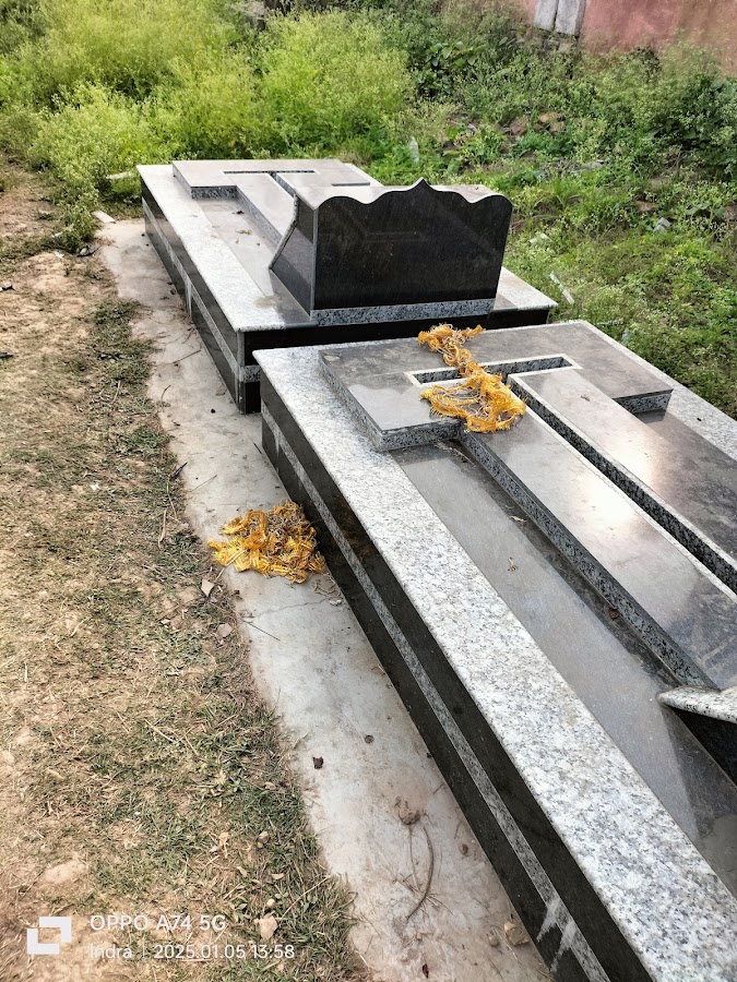 Jafarganj Cemetery - Photo 10