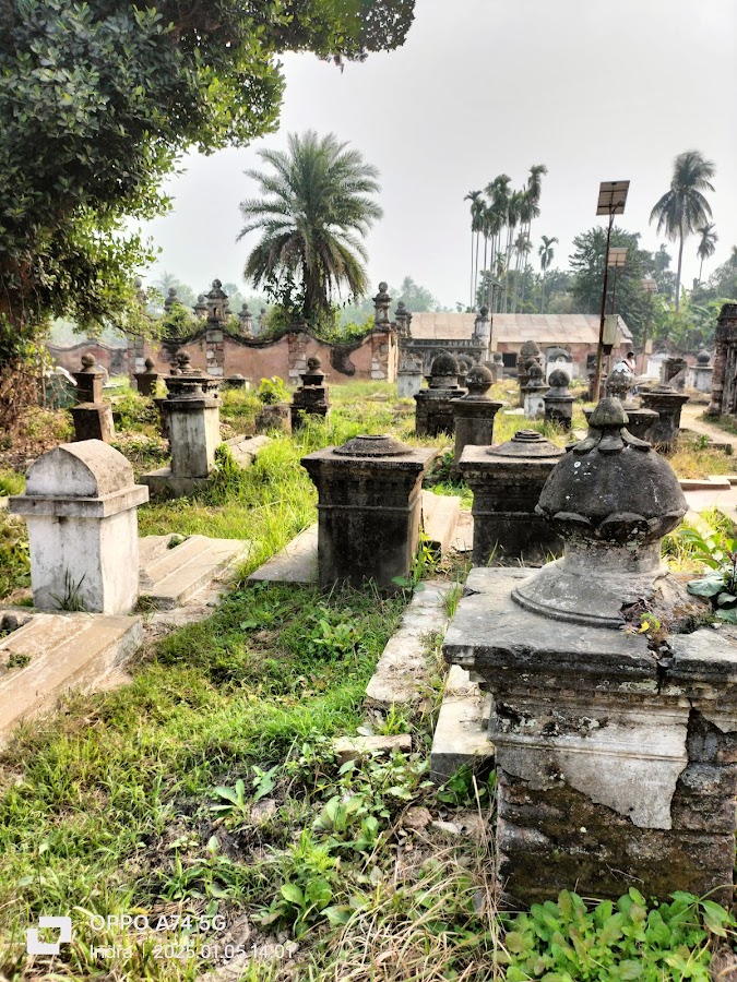Jafarganj Cemetery - Photo 8