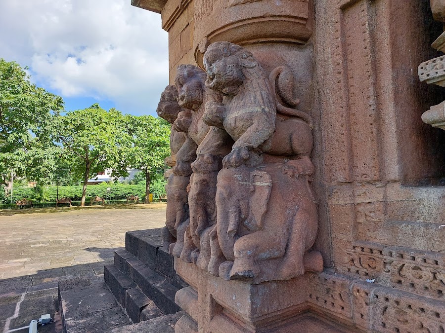 Rajarani Temple - Photo 3