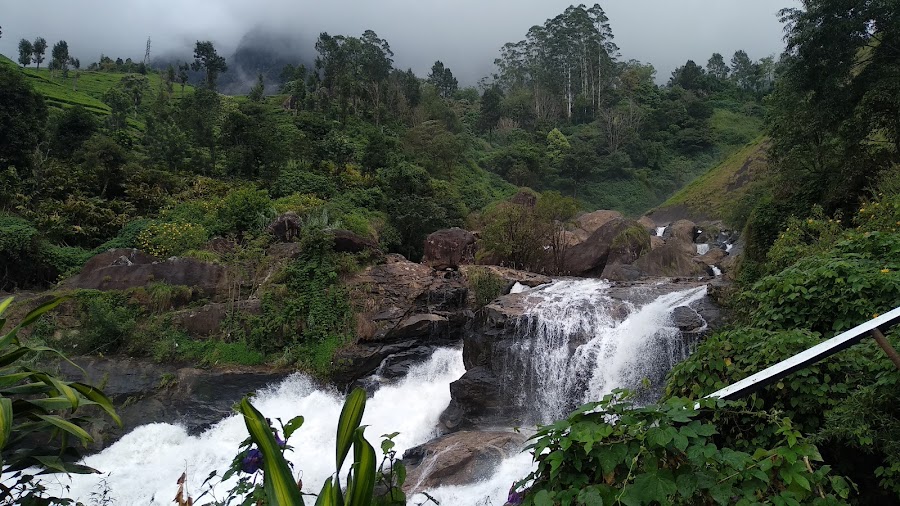 Attukad Waterfalls - Photo 2