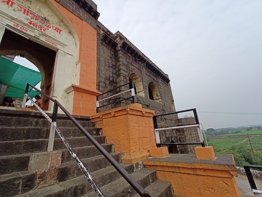 Shri Gopal Krishna Temple - Photo 2