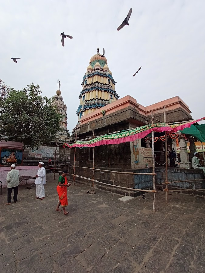 Shri Gopal Krishna Temple - Photo 3