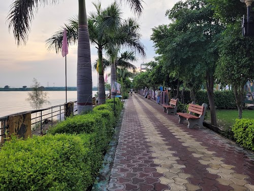 Bathinda Lake - Photo 4