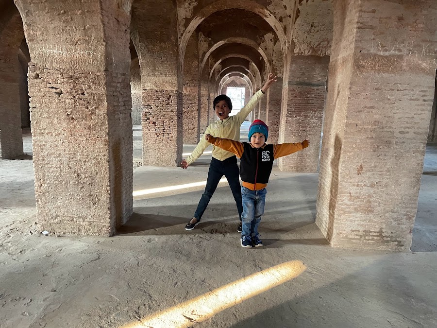 Asi Garh Fort - Photo 4