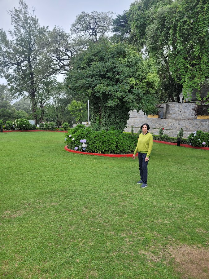 Garhwali Mess - Photo 10