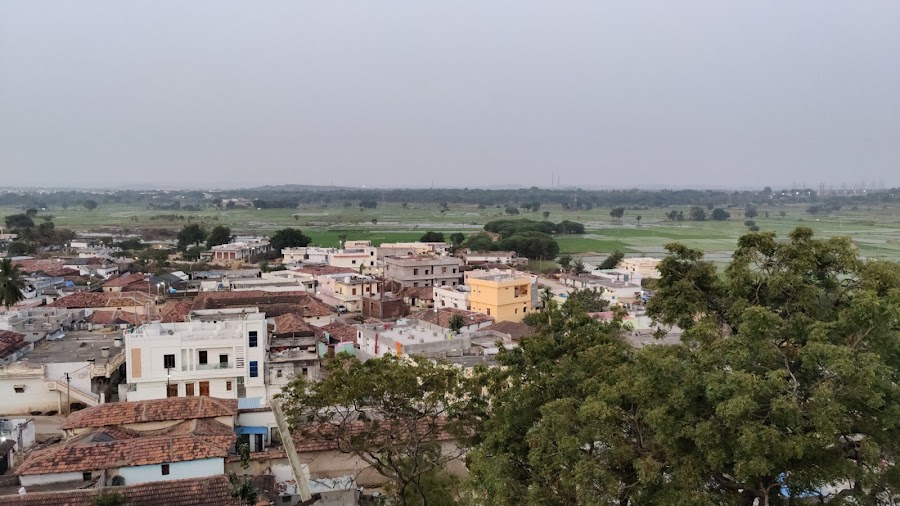 Killa Ramalayam - Photo 10