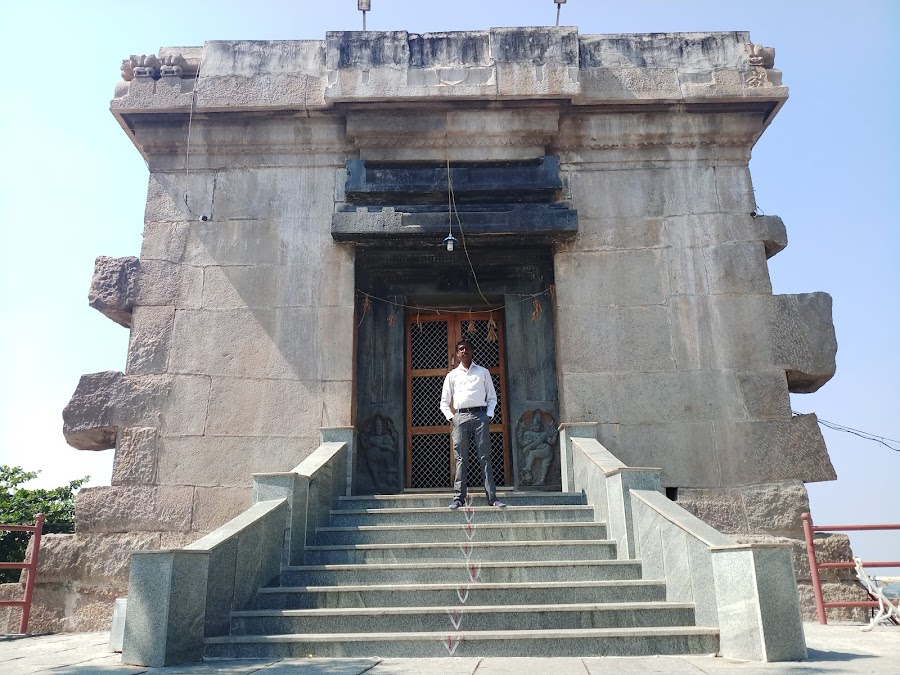 Killa Ramalayam - Photo 4