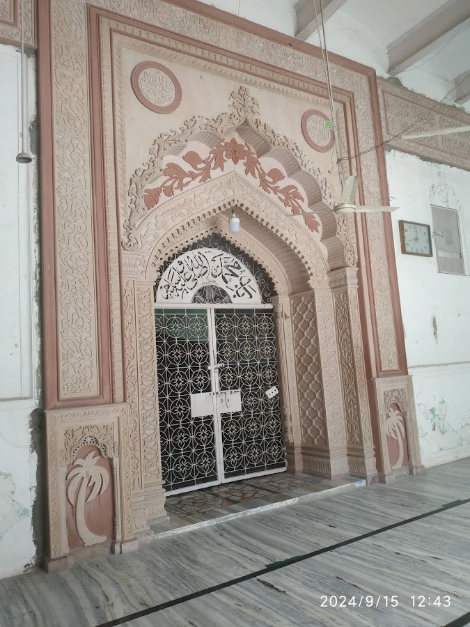 Shahi Jama Masjid - Photo 4
