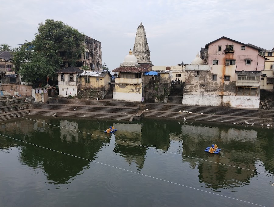 Shri Walkeshwar Temple - Photo 2