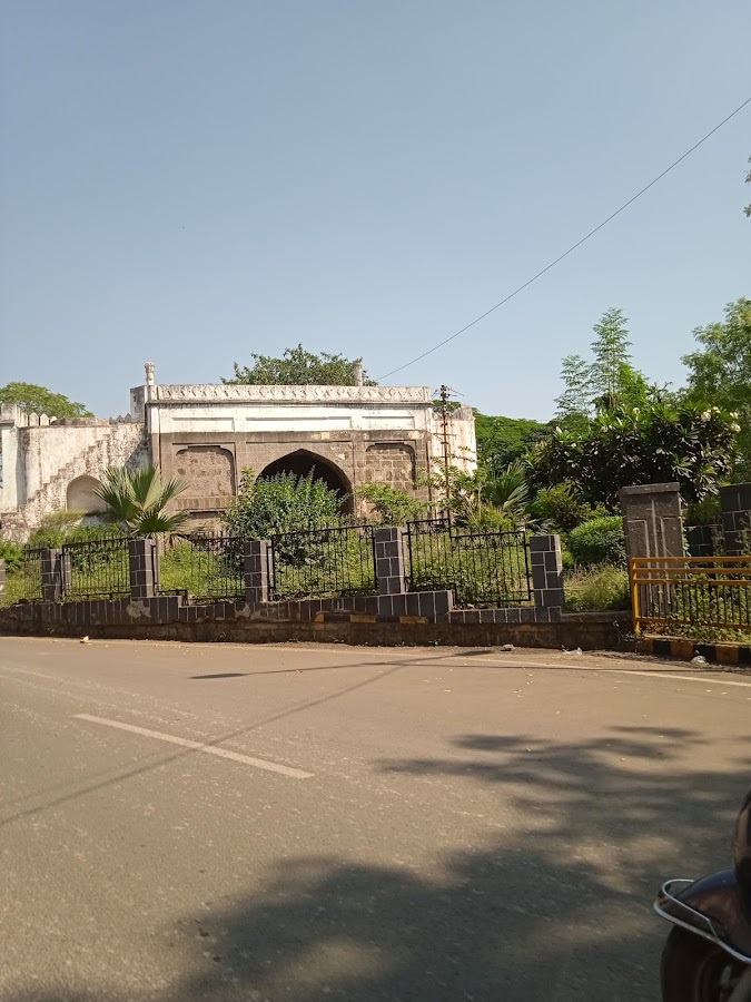 Bhadkal Gate - Photo 2