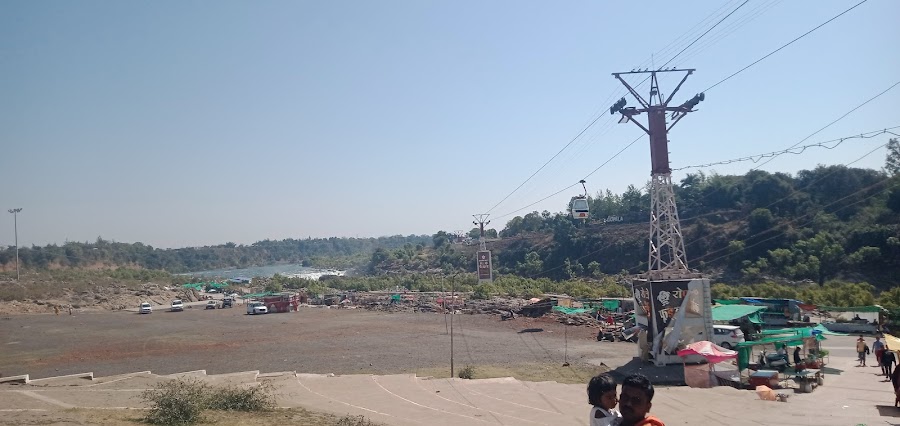 Dhuandhar Falls - Photo 4