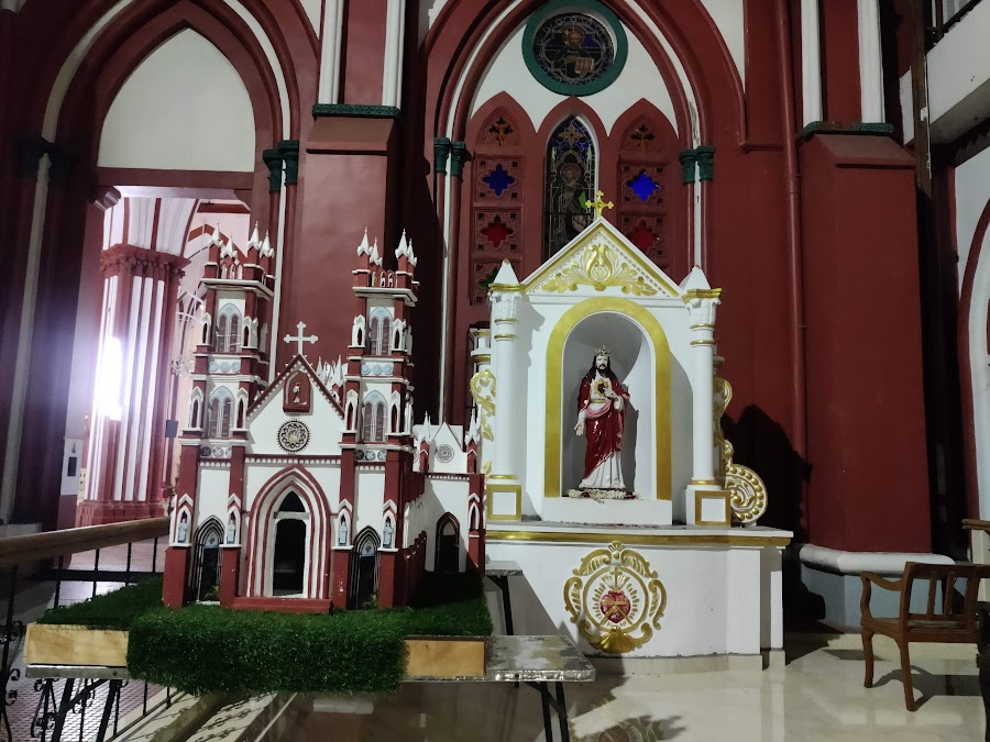 The Sacred Heart Basilica - Photo 4