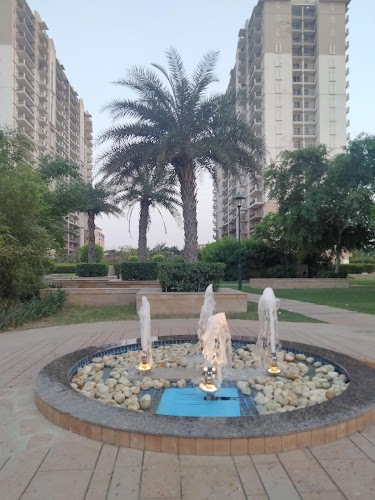 Gurugram - Photo 2