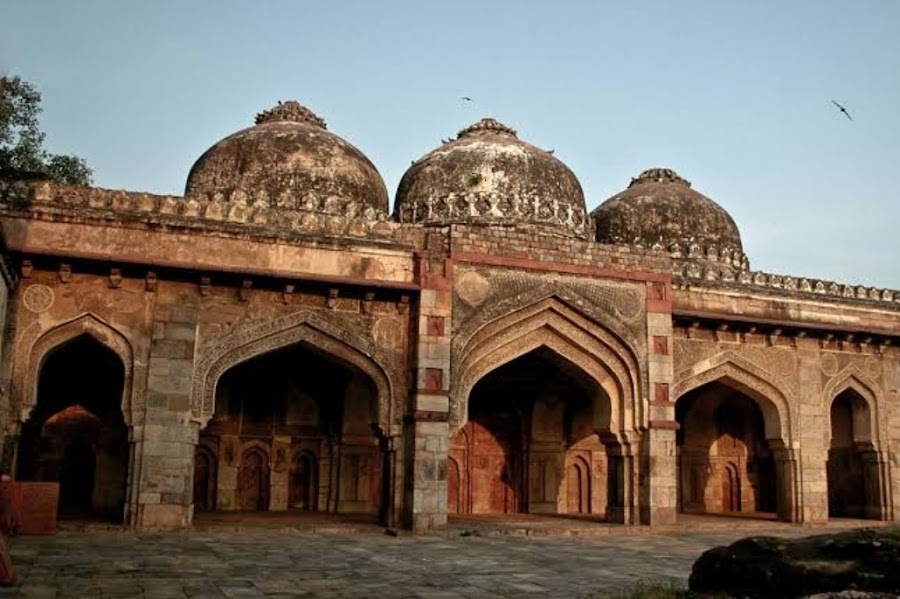 Lodhi Fort - Photo 2