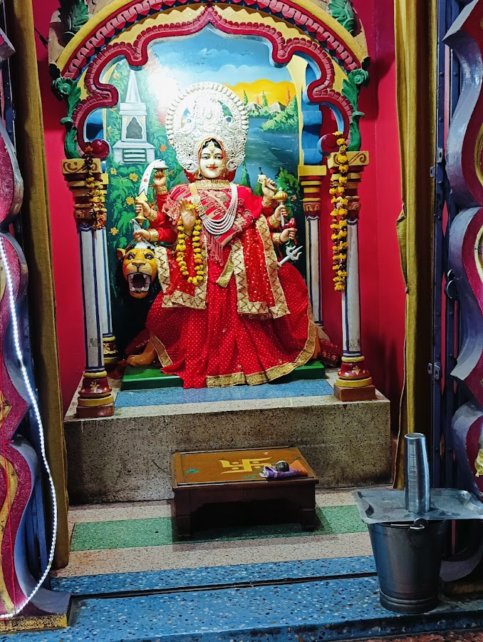 Lete Hanuman Mandir - Photo 4