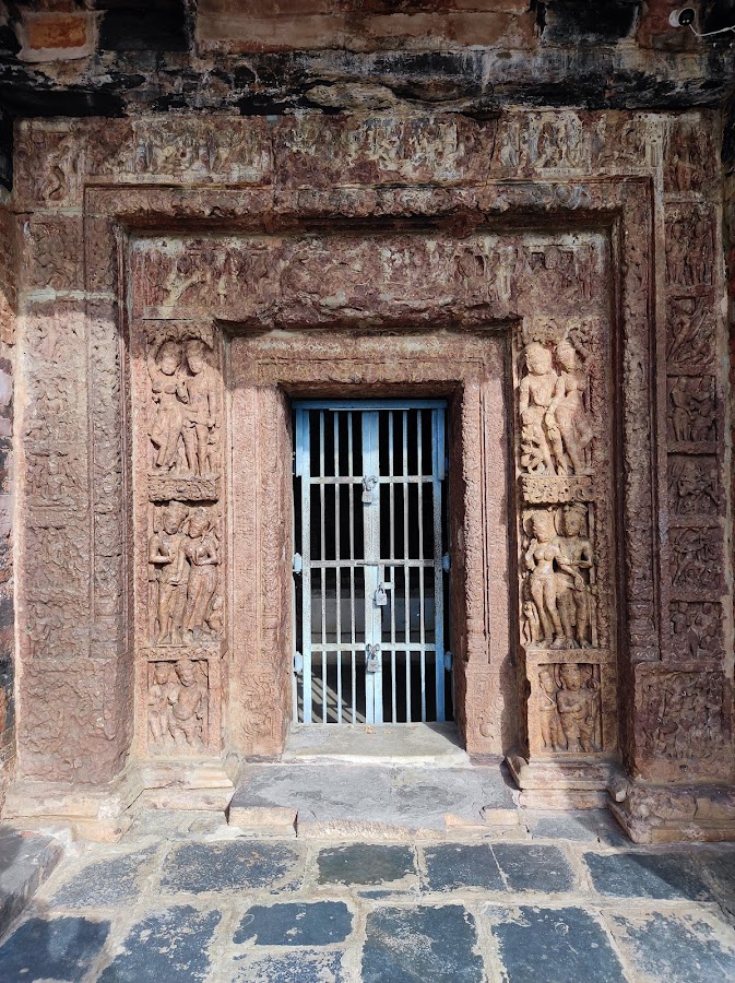 Lakshmana Temple - Photo 2
