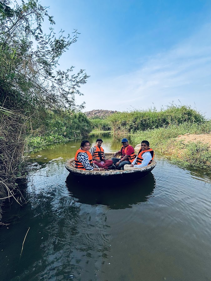 Tungabhadra River - Coracle Ride - Photo 4
