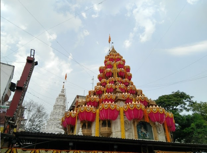 Shreemant Dagdusheth Halwai Ganpati Temple - Photo 4