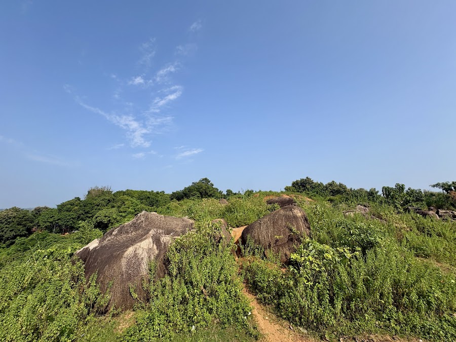 Ouguri Hill - Photo 4