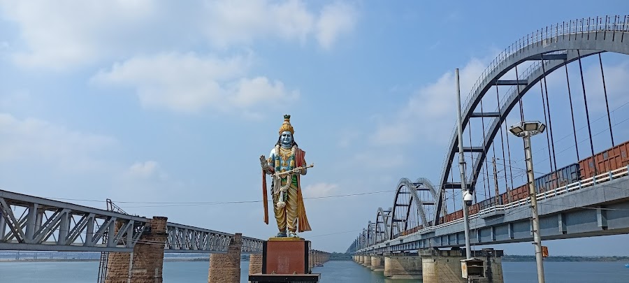 Godavari River - Photo 2