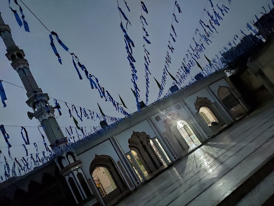 Noori Masjid - Photo 2