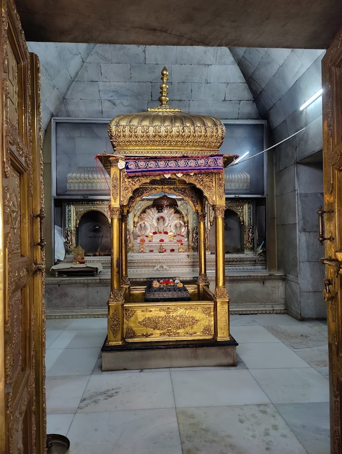 Gaon Mandir - Photo 4