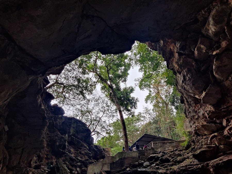 Borra Caves - Photo 3