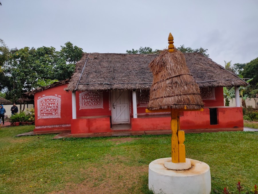Museum of Tribal Arts & Artefacts - Photo 4