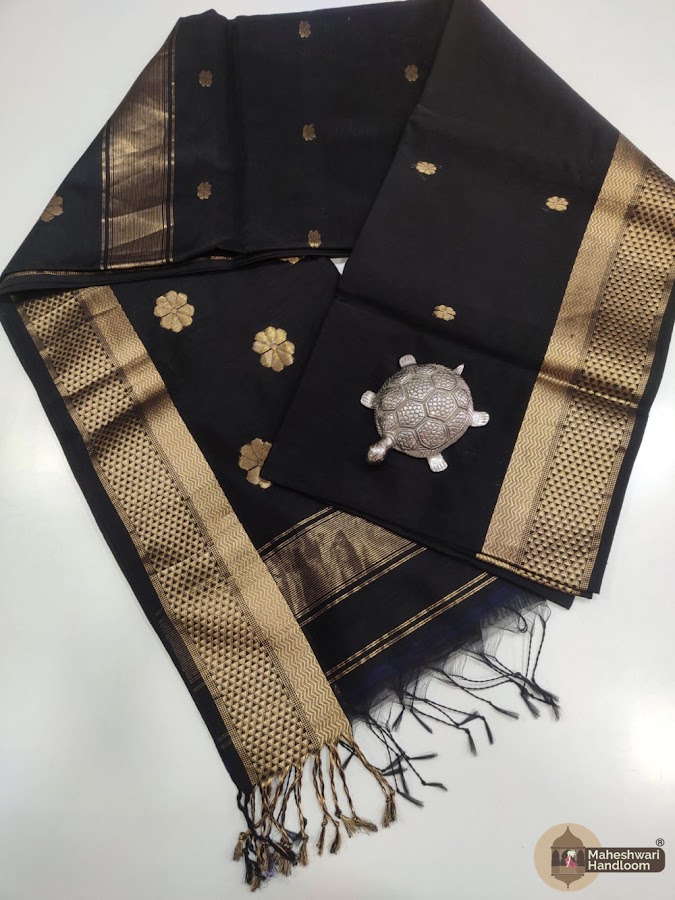Handloom Weaving Centers - Photo 4