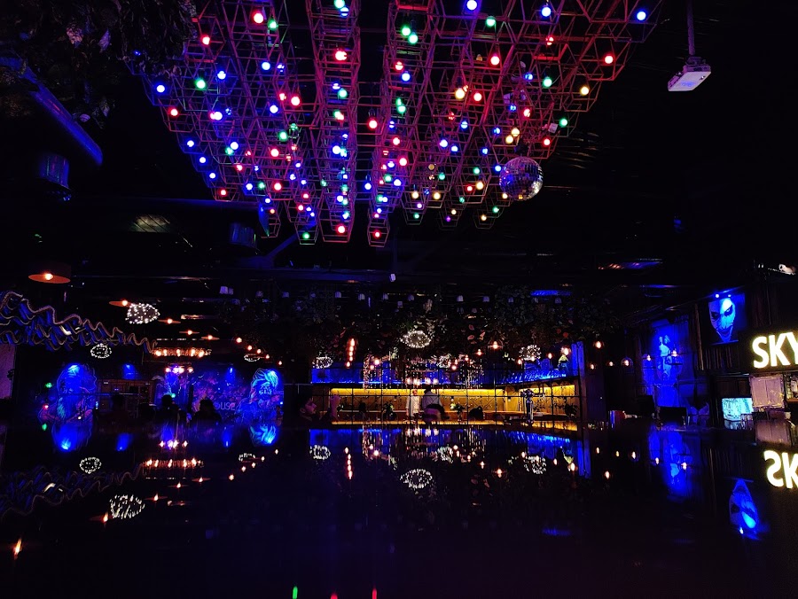 Skyhouse - Photo 4