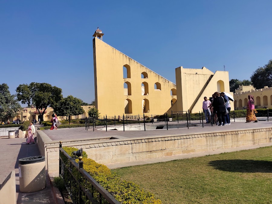 Jantar Mantar - Photo 8