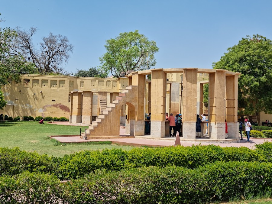 Jantar Mantar - Photo 10